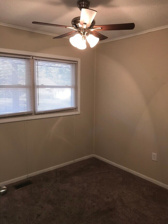 Foto del edificio - 4 Bedroom Home In Fountain Inn!