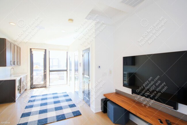 Foto del edificio - 3 br, 4.5 bath Condo - 283 Auden Ave