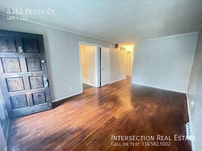 Building Photo - SECTION 8 APPROVED - 4 Bedroom/1.5 bath Ho...