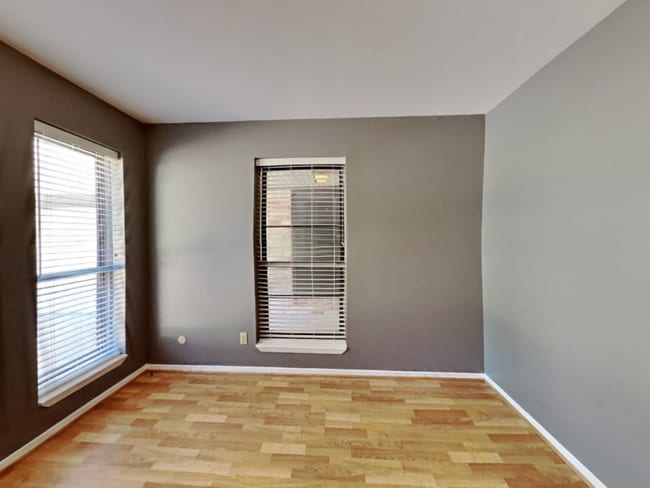 Building Photo - 6903 Stoney River Dr