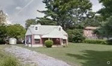Building Photo - 80 Homewood Dr