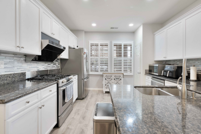 Building Photo - 1224 Los Olivos Street