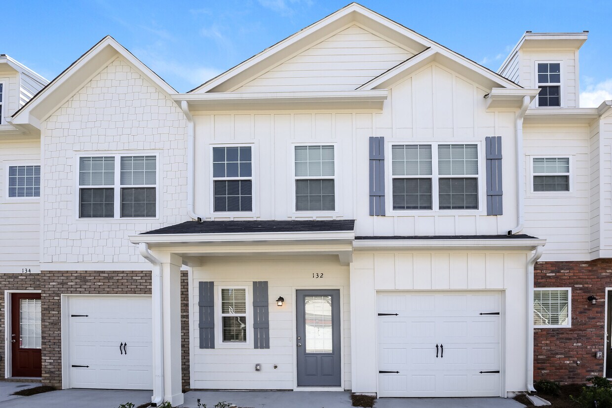 132 Riley Cir, Dawsonville, GA House for Rent in Dawsonville, GA