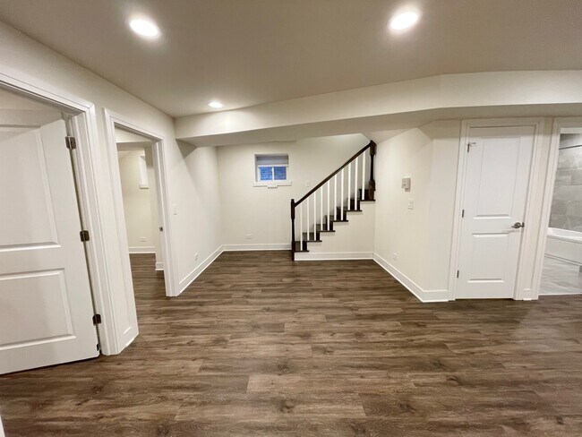 Foto del edificio - 4422 N Wolcott Ave