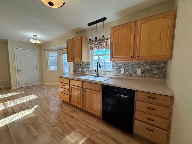 Foto del edificio - 2532 N Bootmaker Dr