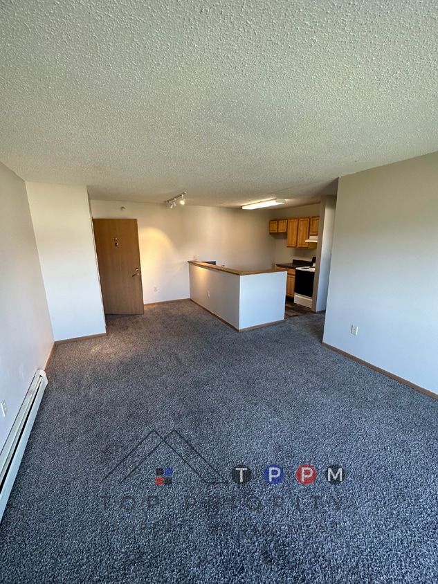 410 13th Ave NW Unit 21, Oelwein, IA 50662 Room for Rent in Oelwein