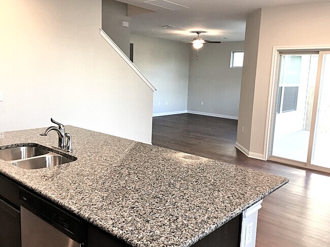 Foto del edificio - 5817 Monmarte Cove