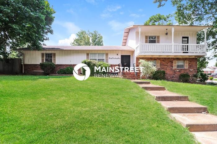 Foto principal - 4 Bedroom Pet-Friendly Home in Memphis, TN...