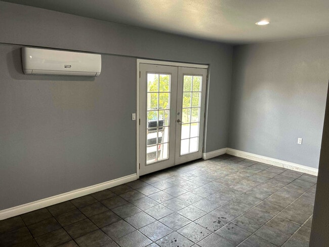 Building Photo - 38220 Trifone Rd