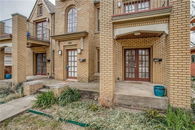 Building Photo - 306 S Windomere Ave