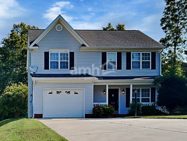 Building Photo - 606 3 Oaks Dr