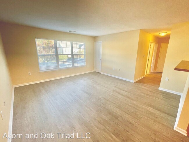 Foto del edificio - 2 br, 2 bath House - 1905 Crest Hollow Dr ...
