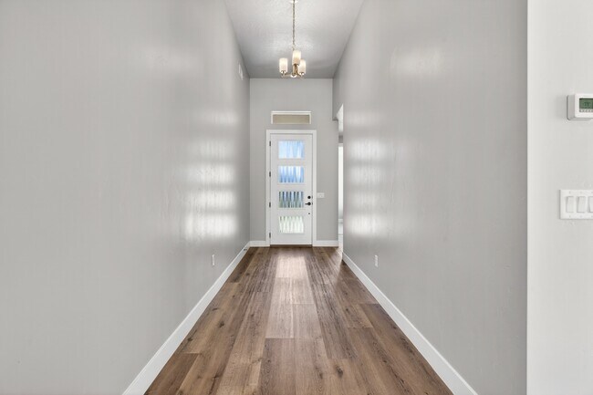 Building Photo - 1478 W 540 N