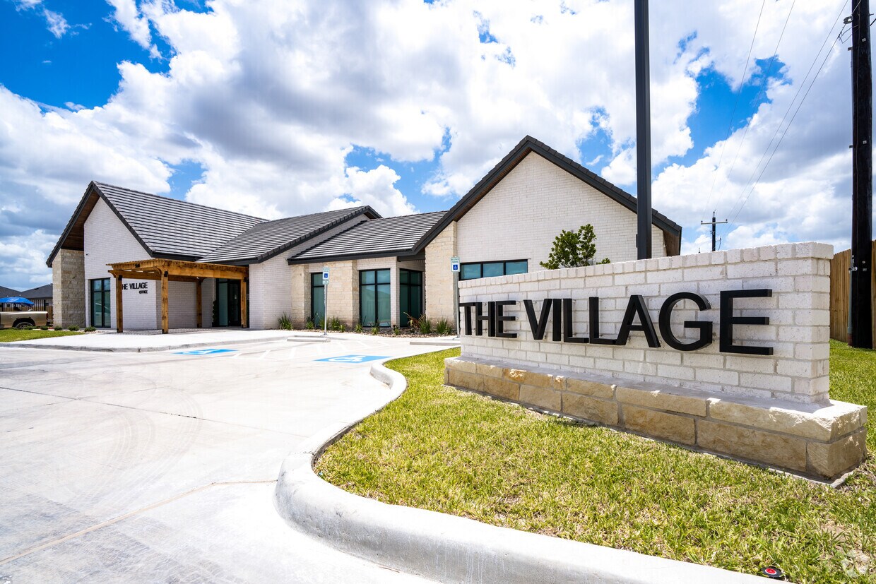 Foto principal - The Village