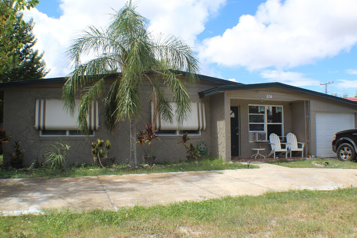 Foto principal - 3 bed house for rent