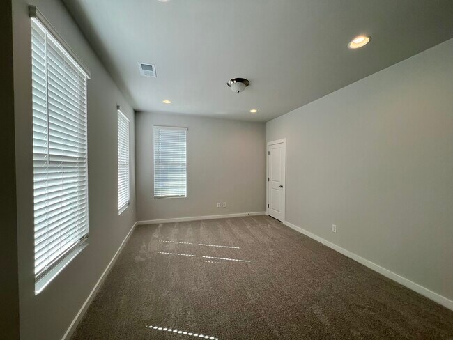 Foto del edificio - 2245 Noble Townes Wy