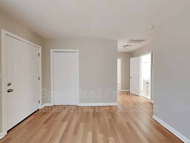 Foto del edificio - 4713 Park Ave SW