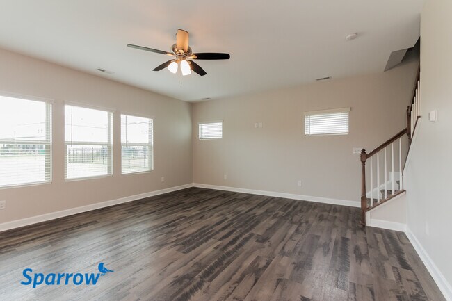 Foto del edificio - 11145 Comiskey Lane