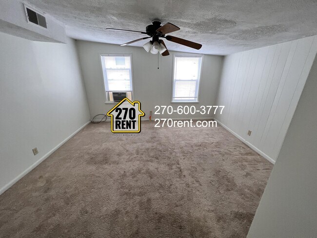Foto del edificio - 138 Broadway Street, Apt C
