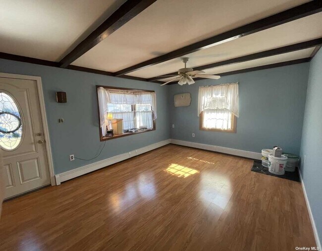 Building Photo - 22 Aldin Ln