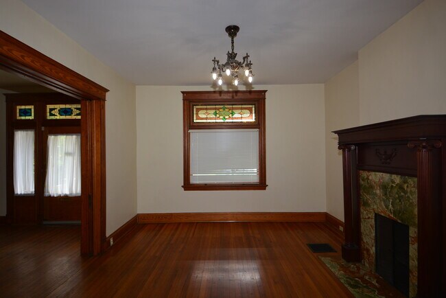 Foto del edificio - 3309 Ruther Ave