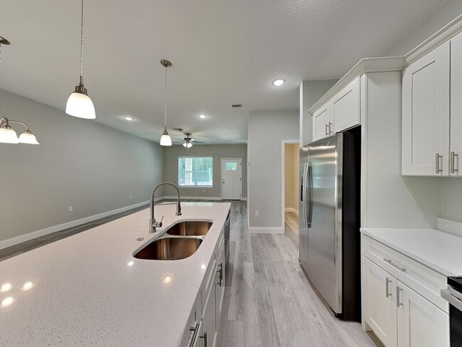 Foto del edificio - 11581 N Kenlake Cir