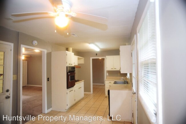 Building Photo - 3 br, 2 bath House - 1510 Brook Hollow Circle