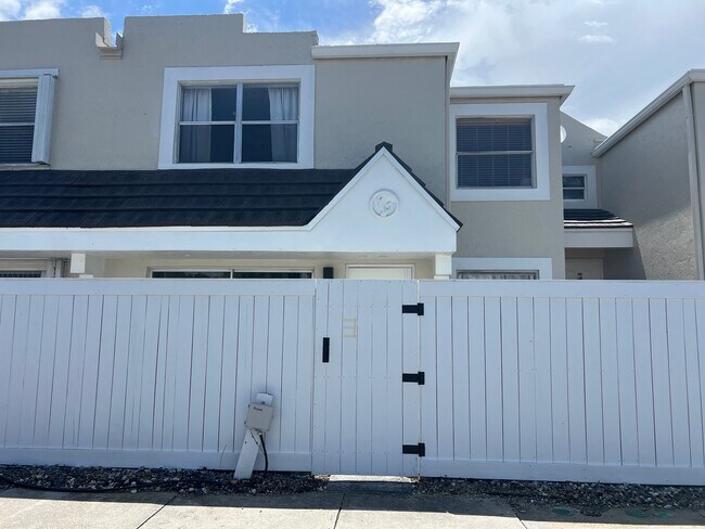 Foto del edificio - 6870 SW 45th Ln
