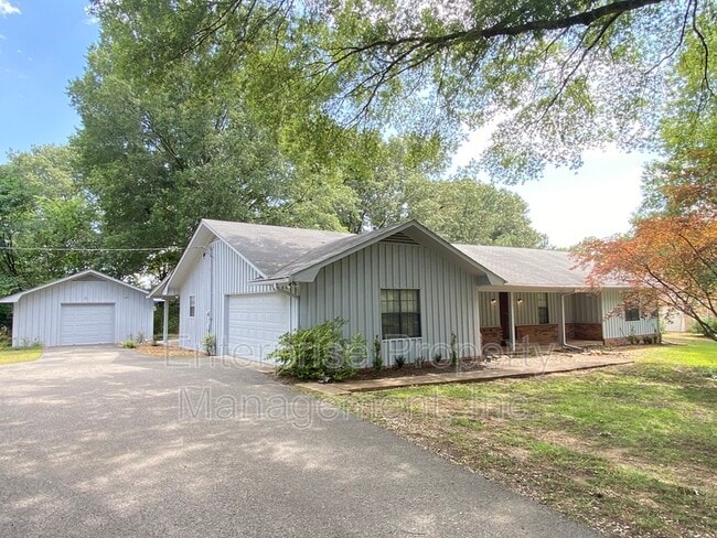 Building Photo - 7751 Macon Rd