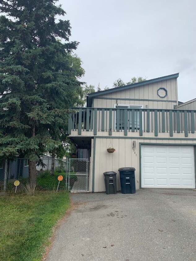 Foto principal - 3561 E 20th Ave