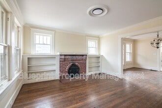 Building Photo - 718 78th St S