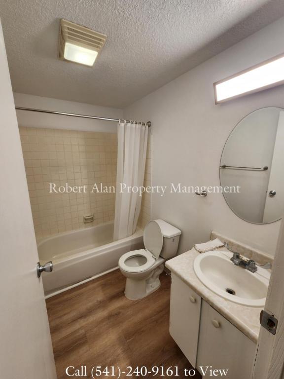 Foto del edificio - 320 NW 14th St