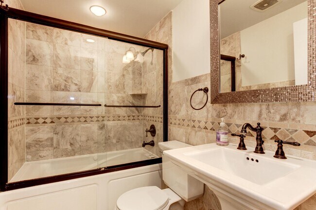 Foto del edificio - 249 Florida Ave NW