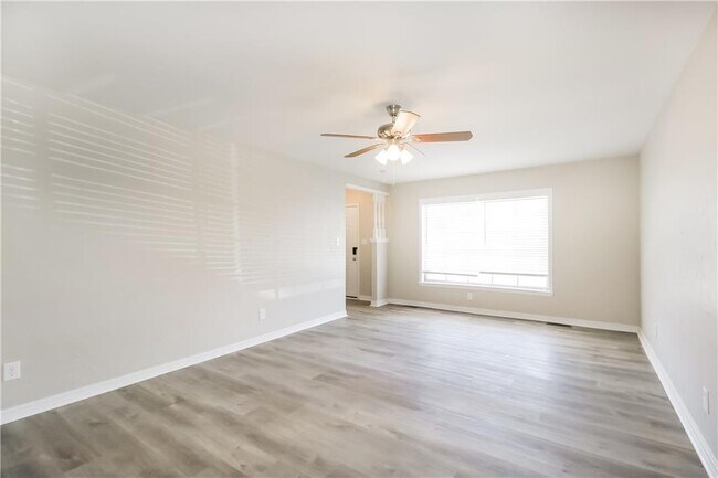 Foto del edificio - 3417 NW 41st St