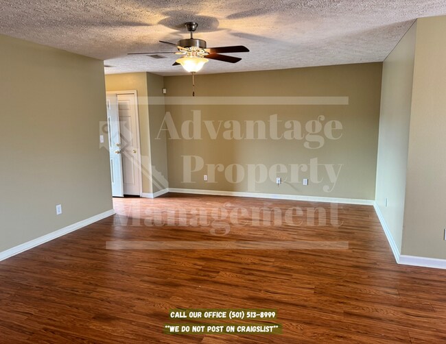 Building Photo - 2730 Makenzie Dr