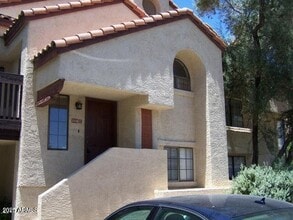 Building Photo - 1905 E University Dr