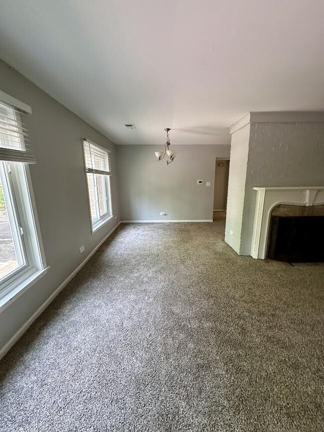 Building Photo - 1499 Shermer Rd