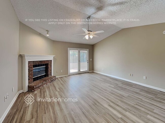 Building Photo - 1562 Candice Ct