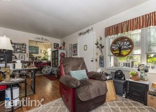 Building Photo - 2 br, 3 bath House - 5283 Broadway St
