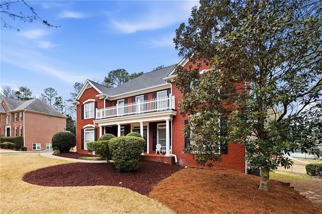 Building Photo - 310 Stoneleigh Dr SW