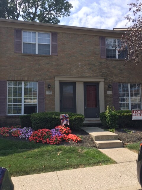 Building Photo - 5089 Dalmeny Ct