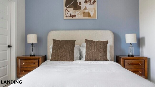 Foto del edificio - 1270 Hillcrest Dr