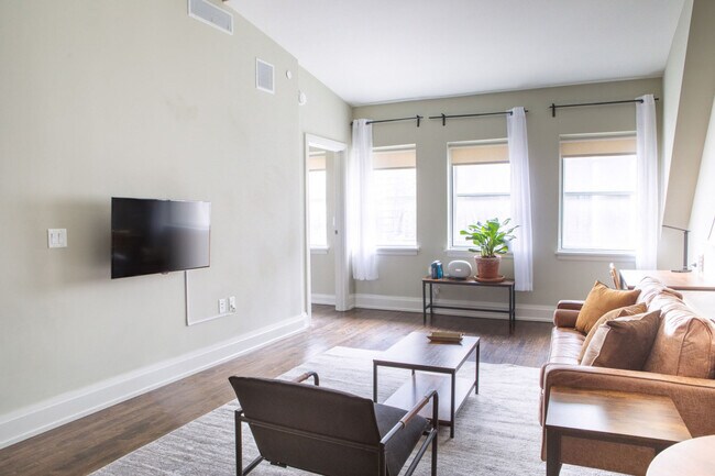 Building Photo - 225 E Michigan St