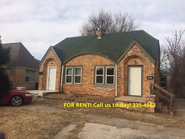 Building Photo - 1121 NW 28th St