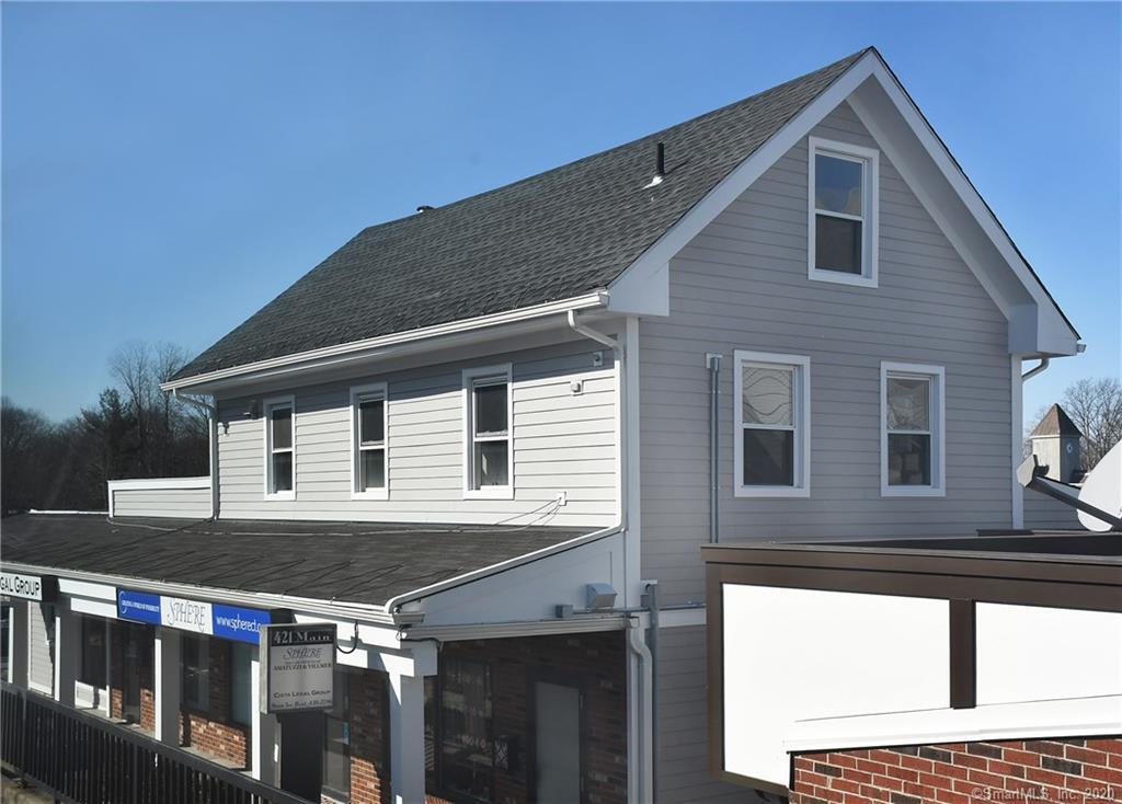 Primary Photo - 421 Main St