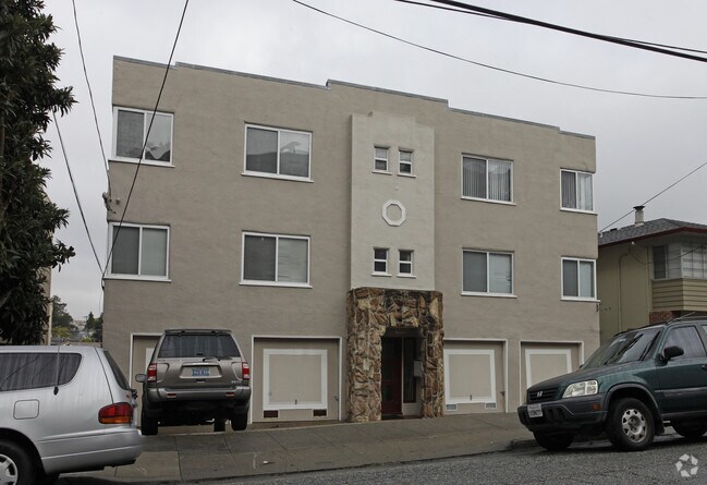 Foto del edificio - 2417 Ivy Dr
