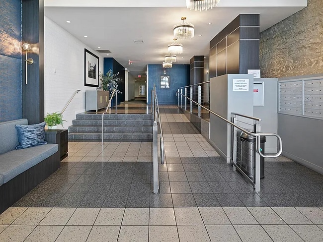 Building Photo - 3812 Park Blvd