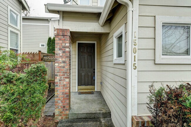 Building Photo - 15015 NE 8th Pl