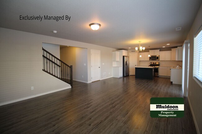 Foto del edificio - This three bedroom home is coming soon!