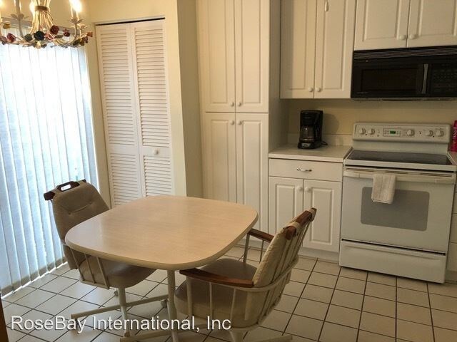 Building Photo - 731 Oakview Dr
